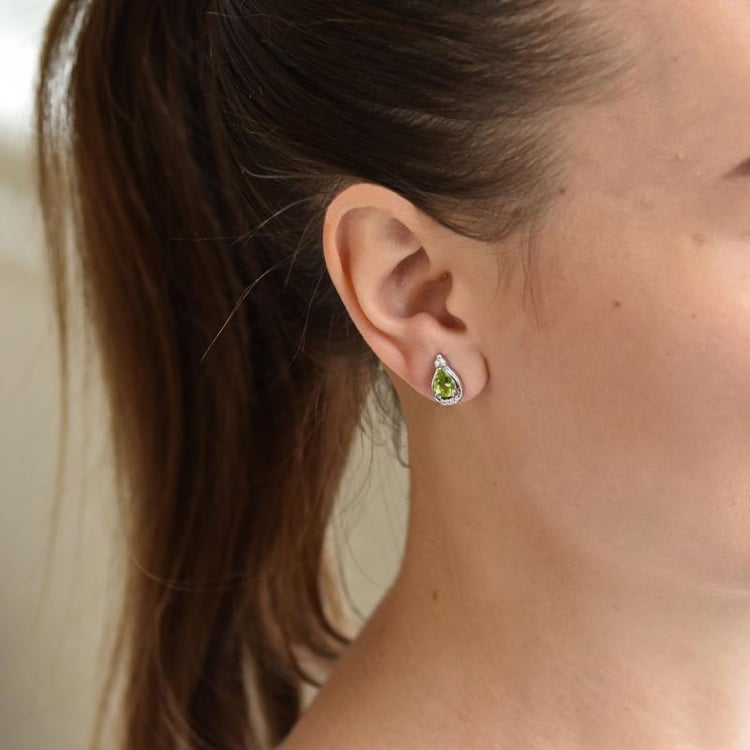 Silberne Ohrringe mit Olivinen Palle 42597