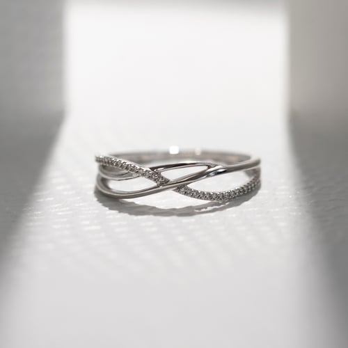 Unkonventioneller Diamantring Izabelle