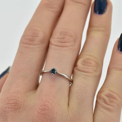 Verlobungsring mit blauem Diamant Sevati