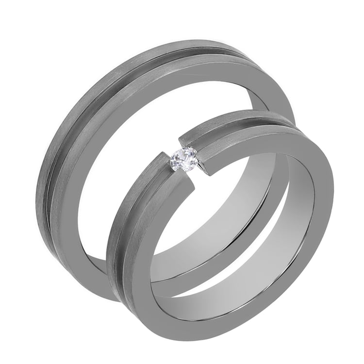 Eheringe aus Titan mit einem Diamanten Rowley