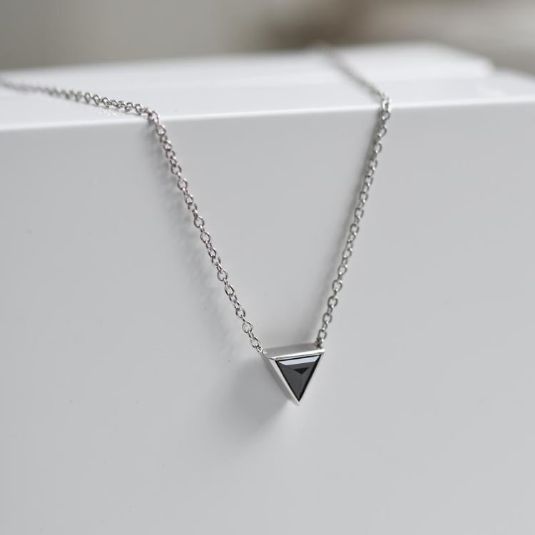 Goldene Halskette mit schwarzem Diamant Baya 29832