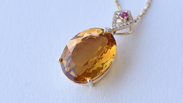 Citrin, der Stein in der Farbe der Sonne