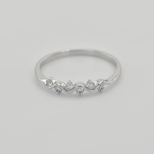 Ring aus Gold mit sechs Diamanten Adidio