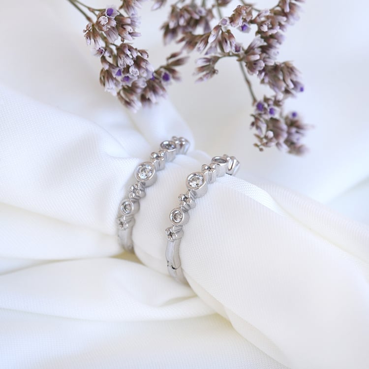 Elegante Creolen mit Diamanten Kitto 80637