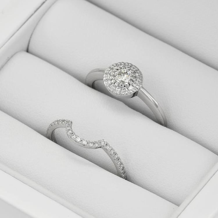 Verlobungsset mit Halo Ring und Diamanten Lieta 39392