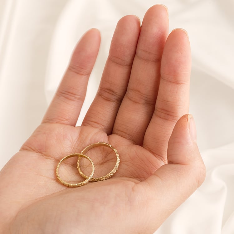 Eheringe mit der Gravur von Sternen Alix 121577