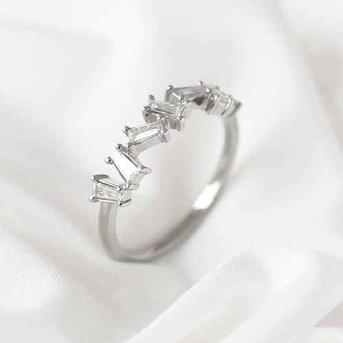 Ring mit Baguette-Diamanten Egino