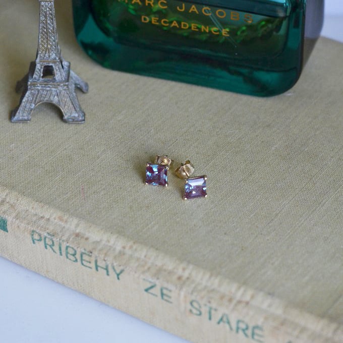 Ohrringe mit Alexandriten 24659