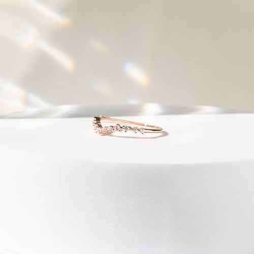 Eternityring in V-Form mit Lab Grown Diamanten Kenzie