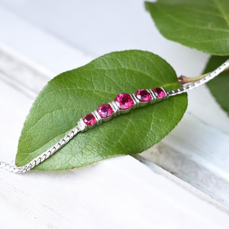 Wunderschönes Silberarmband mit Rubinen Boanah 39831