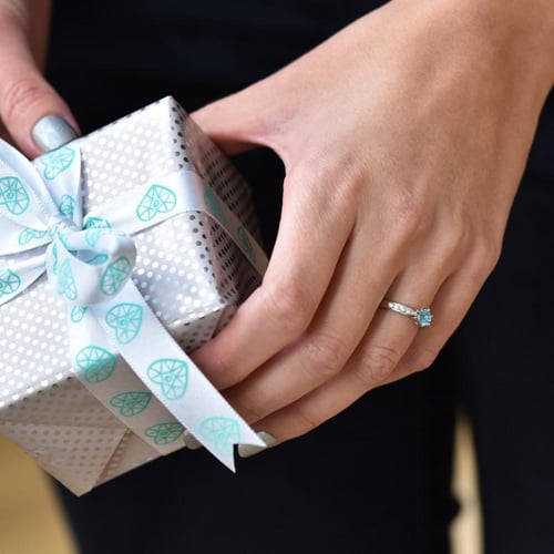 Verlobungsring mit Topas und Diamanten Mita