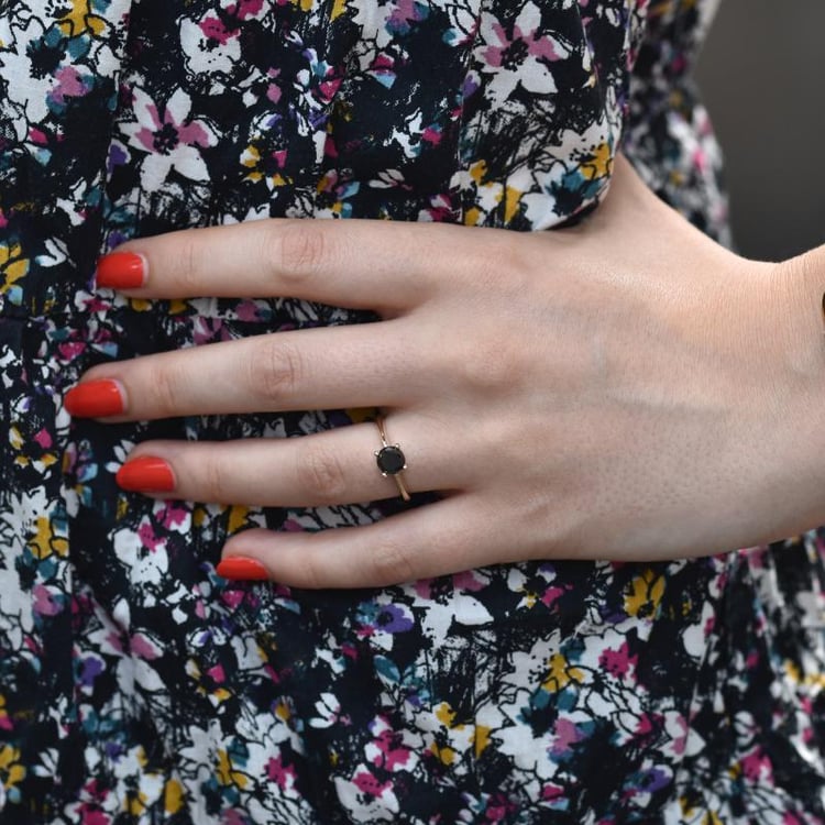 Verlobungsring aus Gold mit schwarzem Diamant Remmey 45087