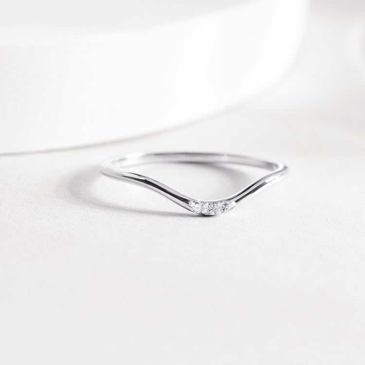 Silberring in V-Form mit drei Diamanten Cason 157756