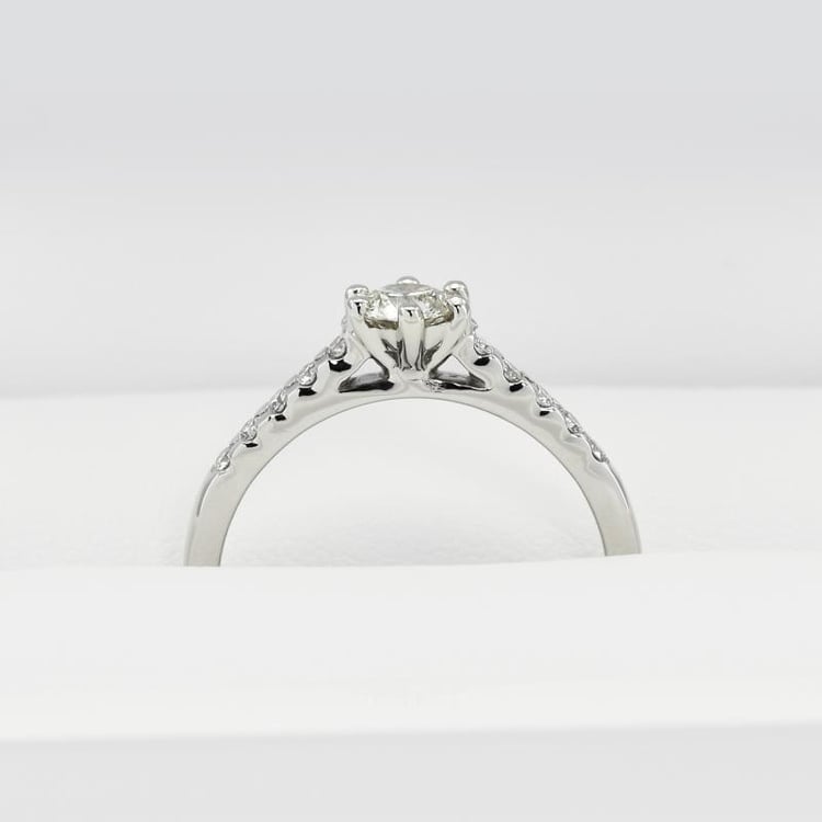 Verlobungsring mit Diamanten 11711