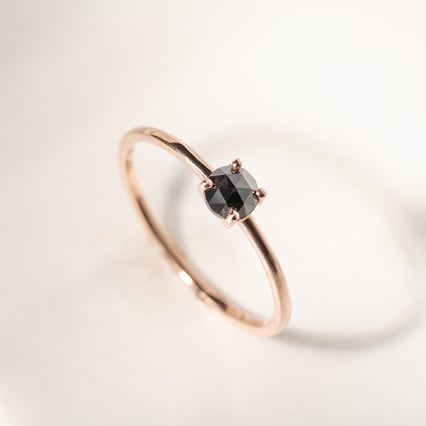 Verlobungsring mit schwarzem Diamanten Paolo