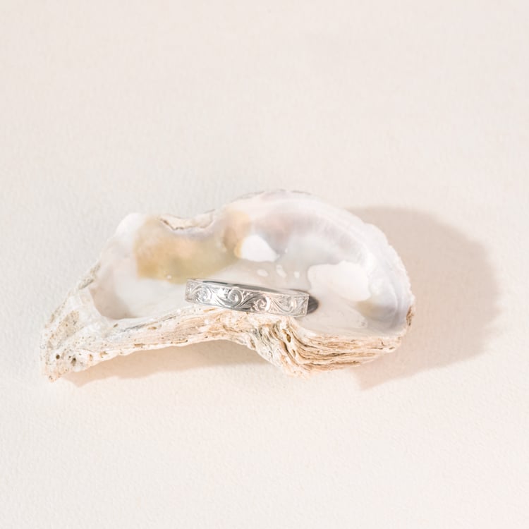 Vintage Eheringe mit Gravur und einem Diamanten Denton 100994