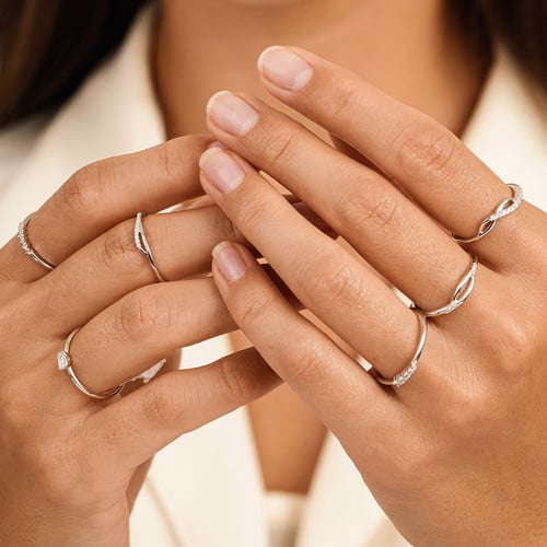 Atypisher Ring aus Gold mit Lab Grown Diamanten Nils