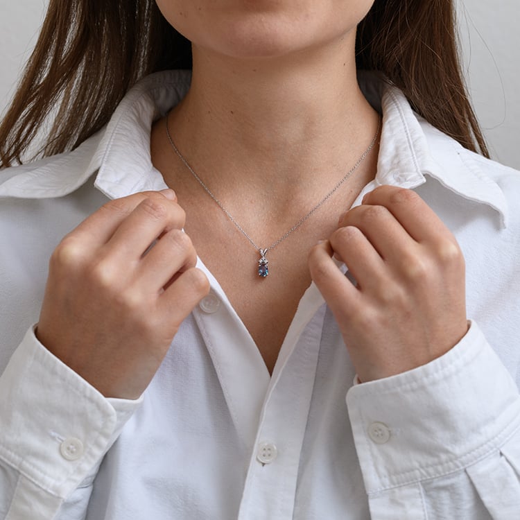 Goldanhänger mit Tansanit und Diamanten Tamatha 134150