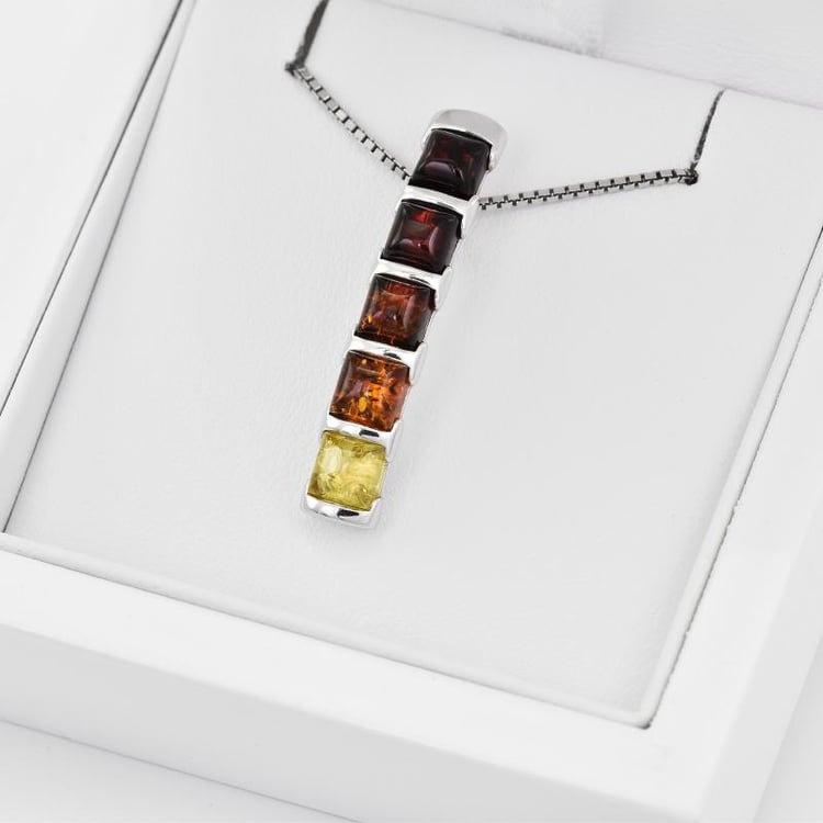 Anhänger mit Bernsteinen 27950