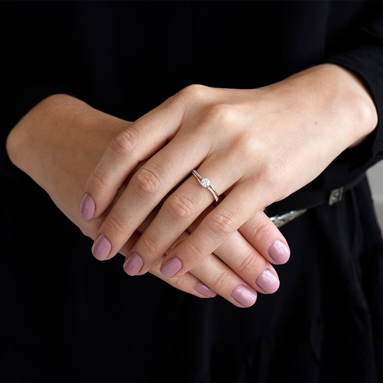 Ring mit Diamanten 87124