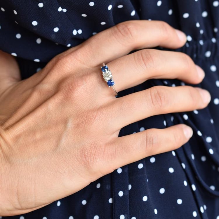 Verlobungsring mit Diamanten und Saphiren Rita 20666