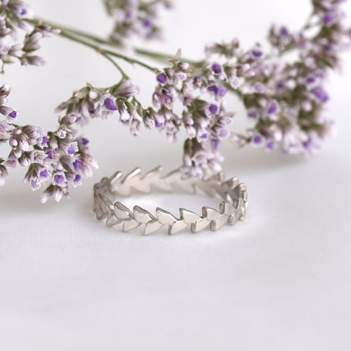 Goldener Ring in Blättchenform und flachen Ring für Herren Skyler