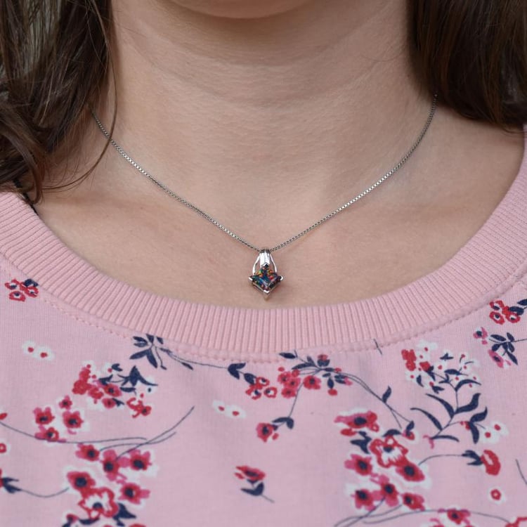 Silberne Halskette mit schwarzem Opal 19781