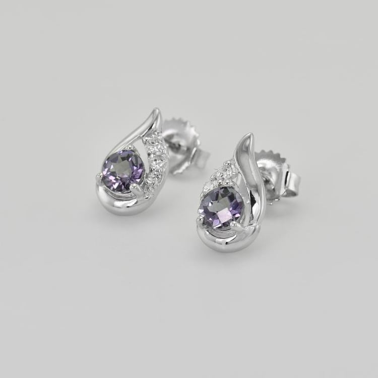 Silberne Ohrringe mit simulierten Alexandriten Edily 79819