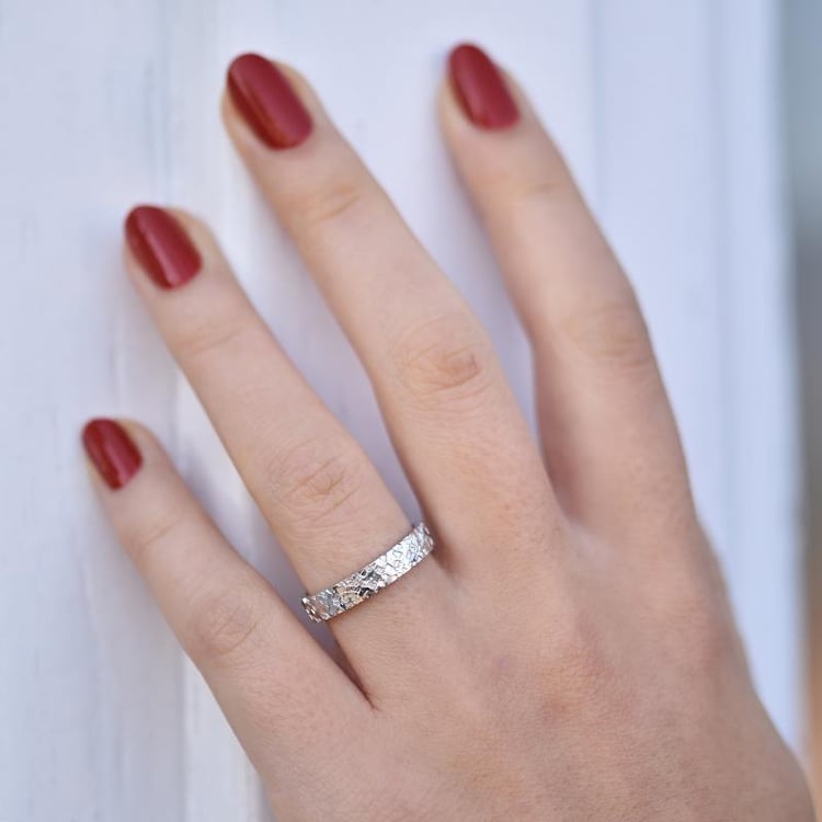 Ringe mir Relief 37738