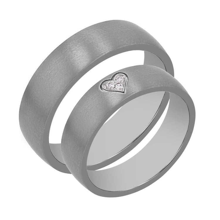 Eheringe aus Titan einem Herzen aus Diamanten Kamron