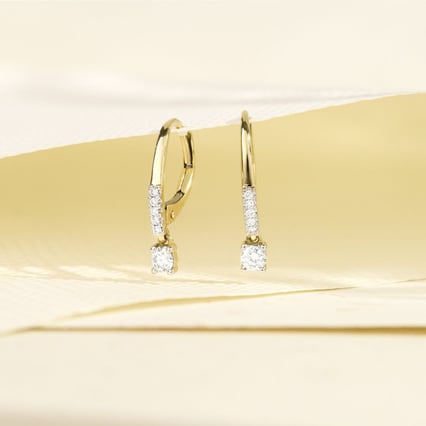 Goldene Hängeohrringe mit 0.1ct Lab Grown Diamanten Noor