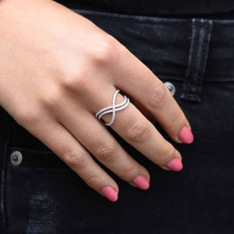 Diamantring aus Gold 48034