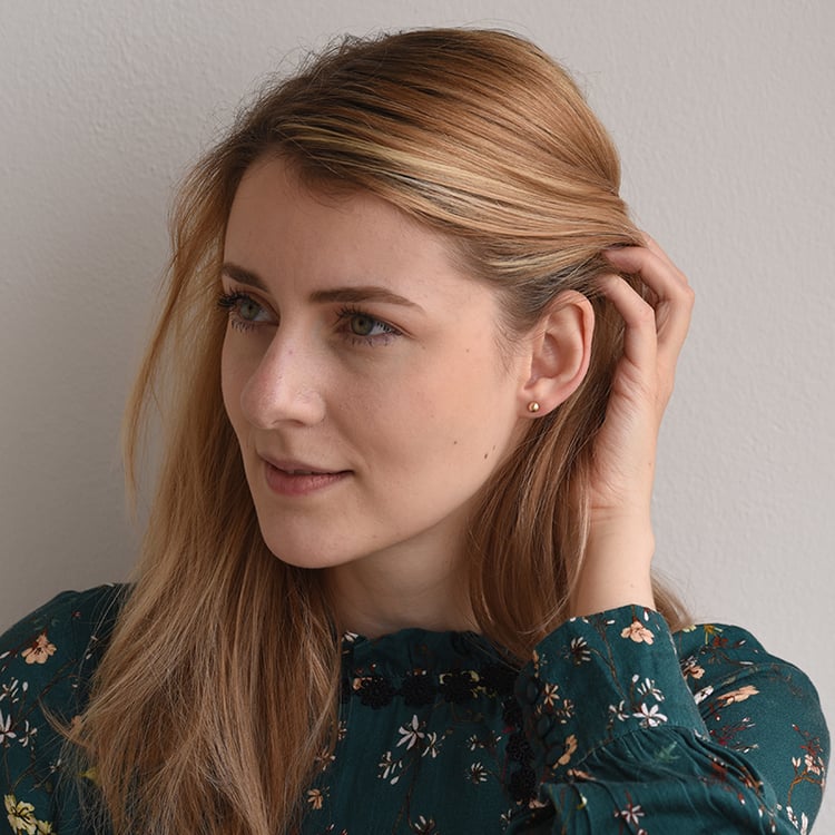 Goldenes Schmuckset mit Kugeln 143539