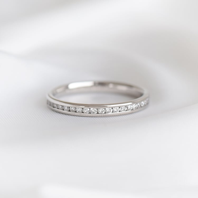 Glänzender Eternity-Ring mit Diamanten Rosie 92577
