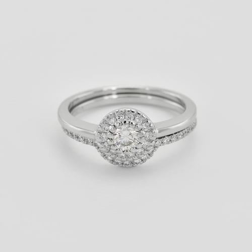 Verlobungsset mit Halo Ring und Diamanten Lieta