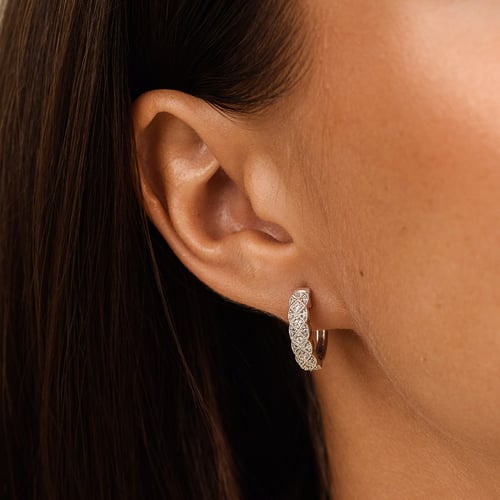 Silberne Creolen mit Lab Grown Diamanten Laura