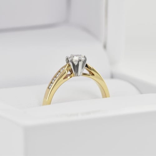 Verlobungsring mit Lab Grown Diamanten Mita