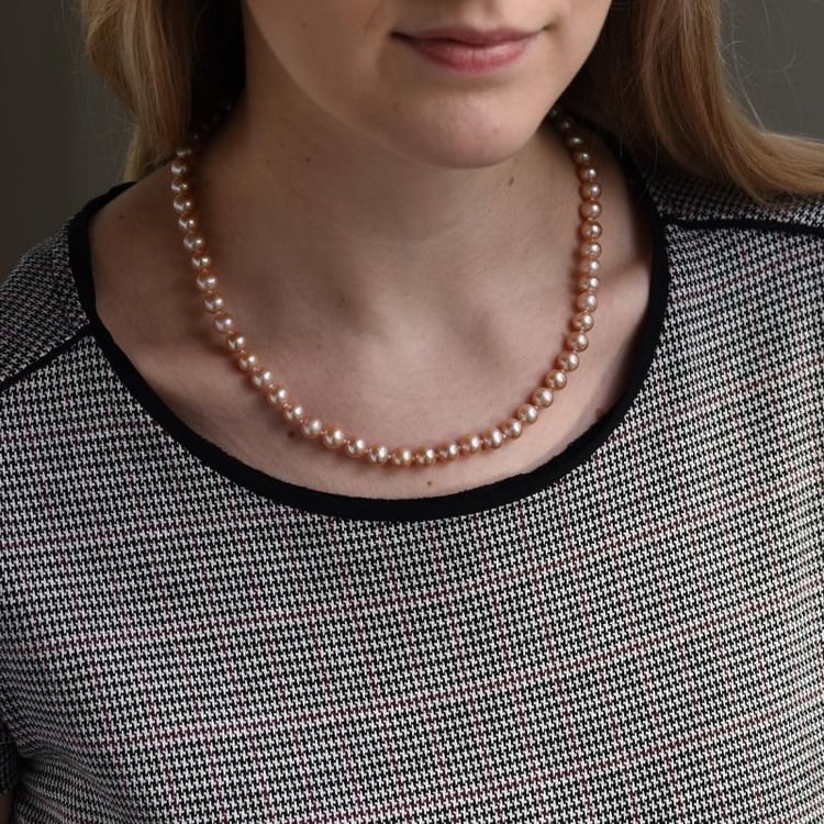 Silberne Halskette mit lavendelfarbenen Perlen Ermine 50831