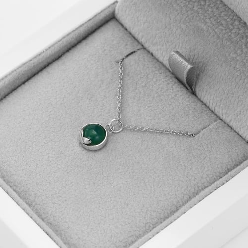 Goldkette mit Onyx-Cabochon Anhänger Azalea