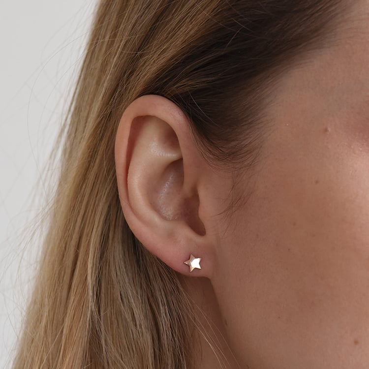 Goldene Ohrringe mit Schraubverschluss als Stern Maya 74439