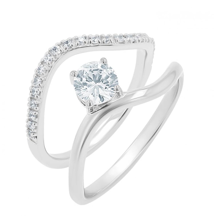 Romantisches Verlobungs-Set mit Diamantringen