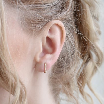 Minimalistische Ohrringe mit Lab Grown Diamanten Passang