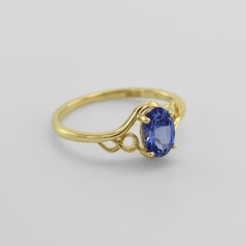Goldring mit ovalen Tansaniten Musa