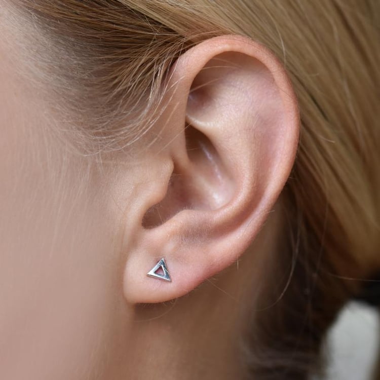 Silberne dreieckige Ohrstecker AirTriangl 102855