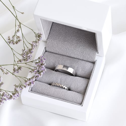 Goldener Ring in Blättchenform und flachen Ring für Herren Skyler