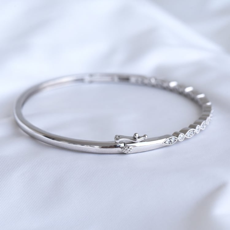 Armband mit schimmernden Diamanten Arissa 85424