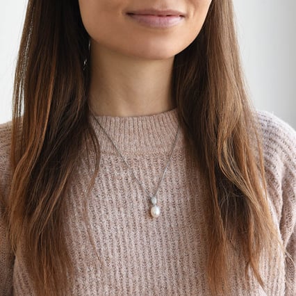 Silberner Anhänger mit Perle und Zirkonia Viktoria