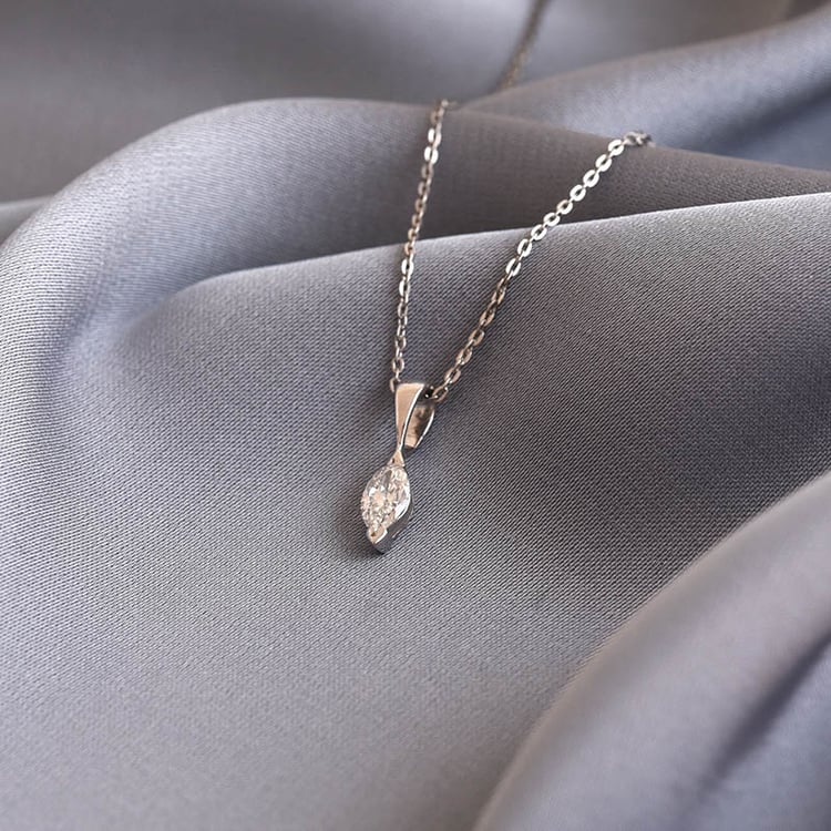 Goldkette mit 0.22ct GIA zertifiziertem Marquise Diamant Maja 78308