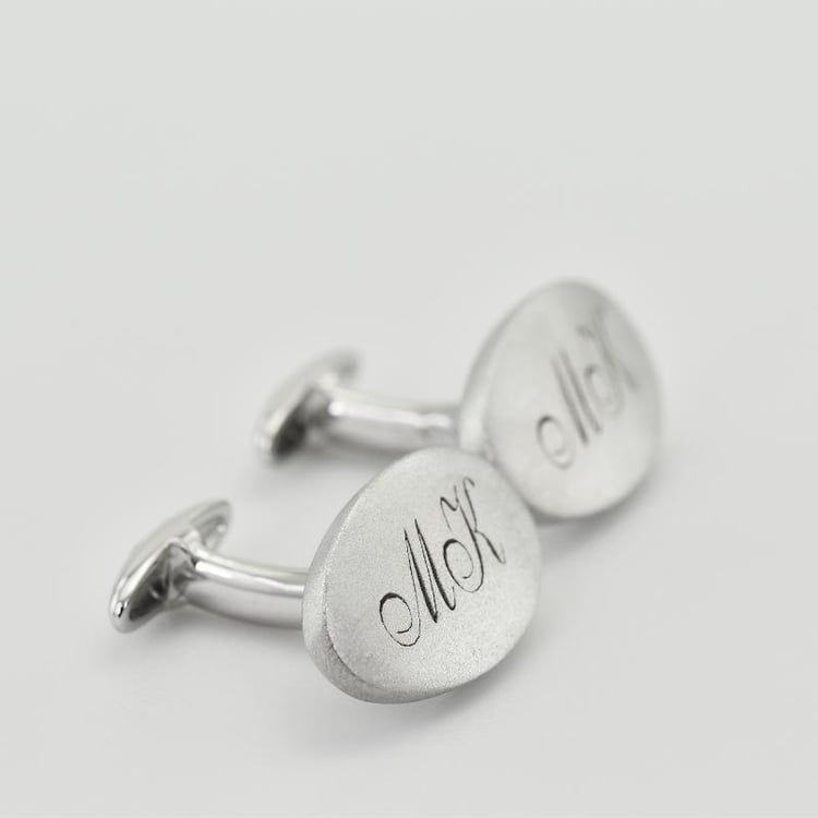 Ovale Manschettenknöpfe aus Platin mit Initialen Vitorio 15181