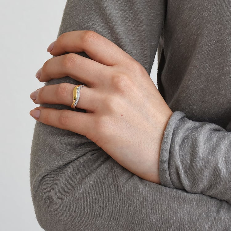 Goldene Eheringe mit Diamanten Charla 76992